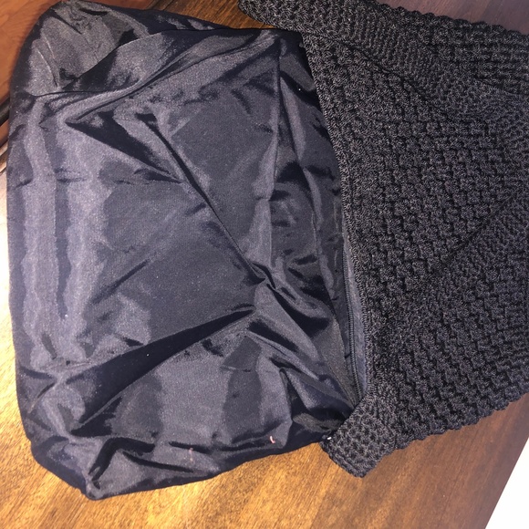 EUC The Sak Black Crochet Full Zip Purse - Picture 11 of 12